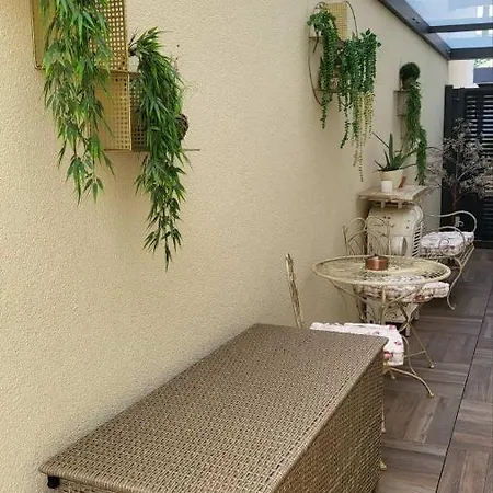 Apartma Archy Apartment *